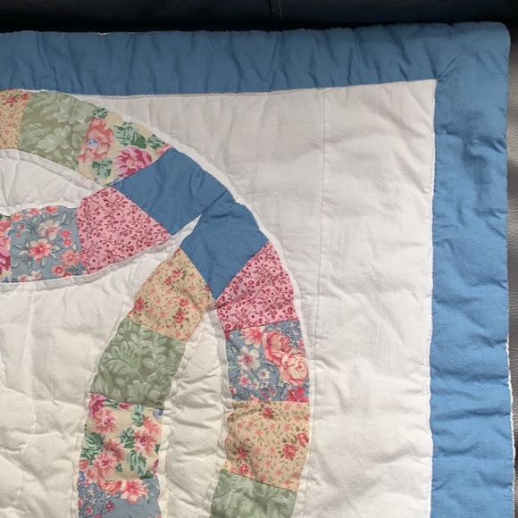 Granny Cottage Core quilted  pillow cases by American Pacific x2 /floral/cotton - Picture 4 of 8